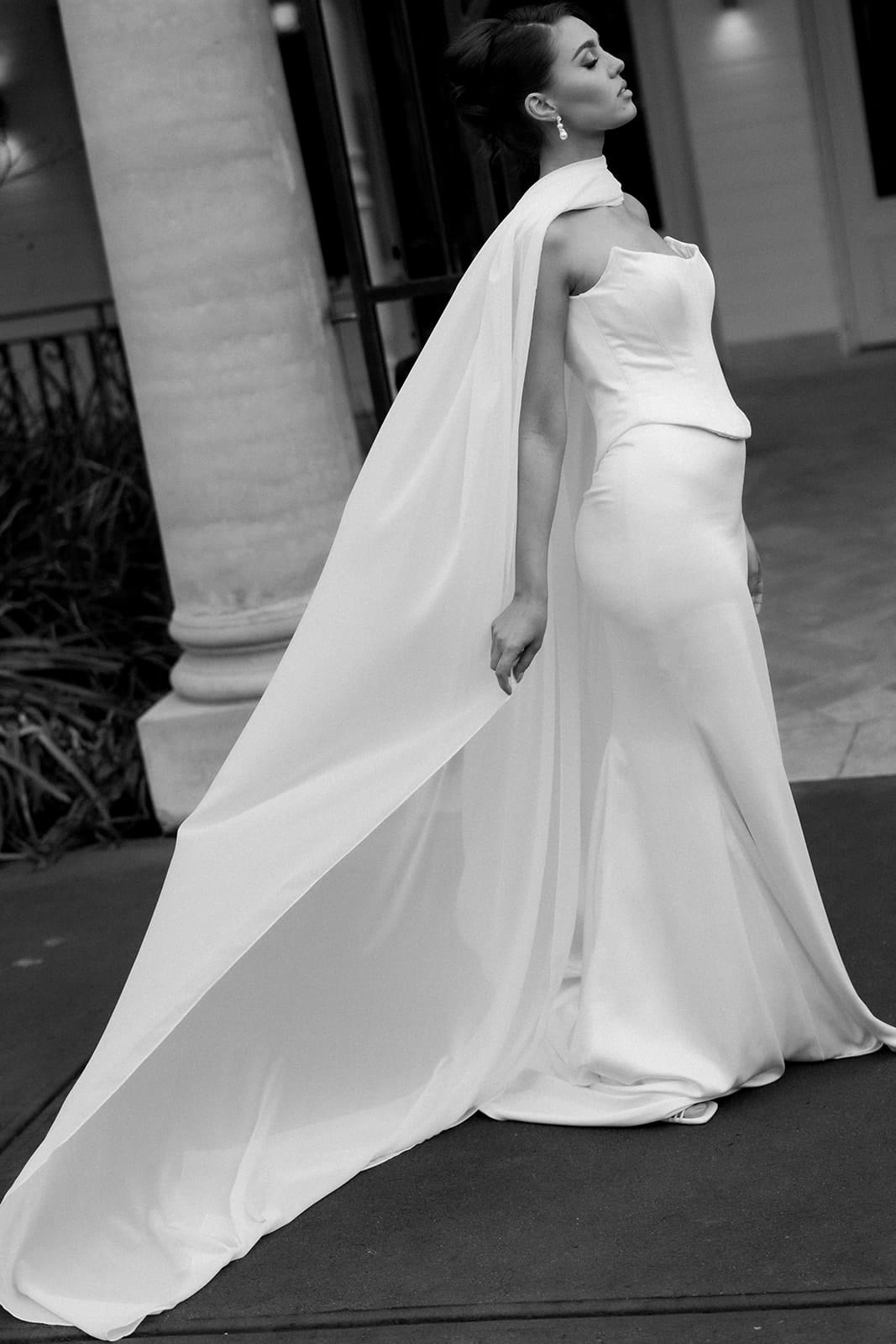 Yasmin Pearl Earrings