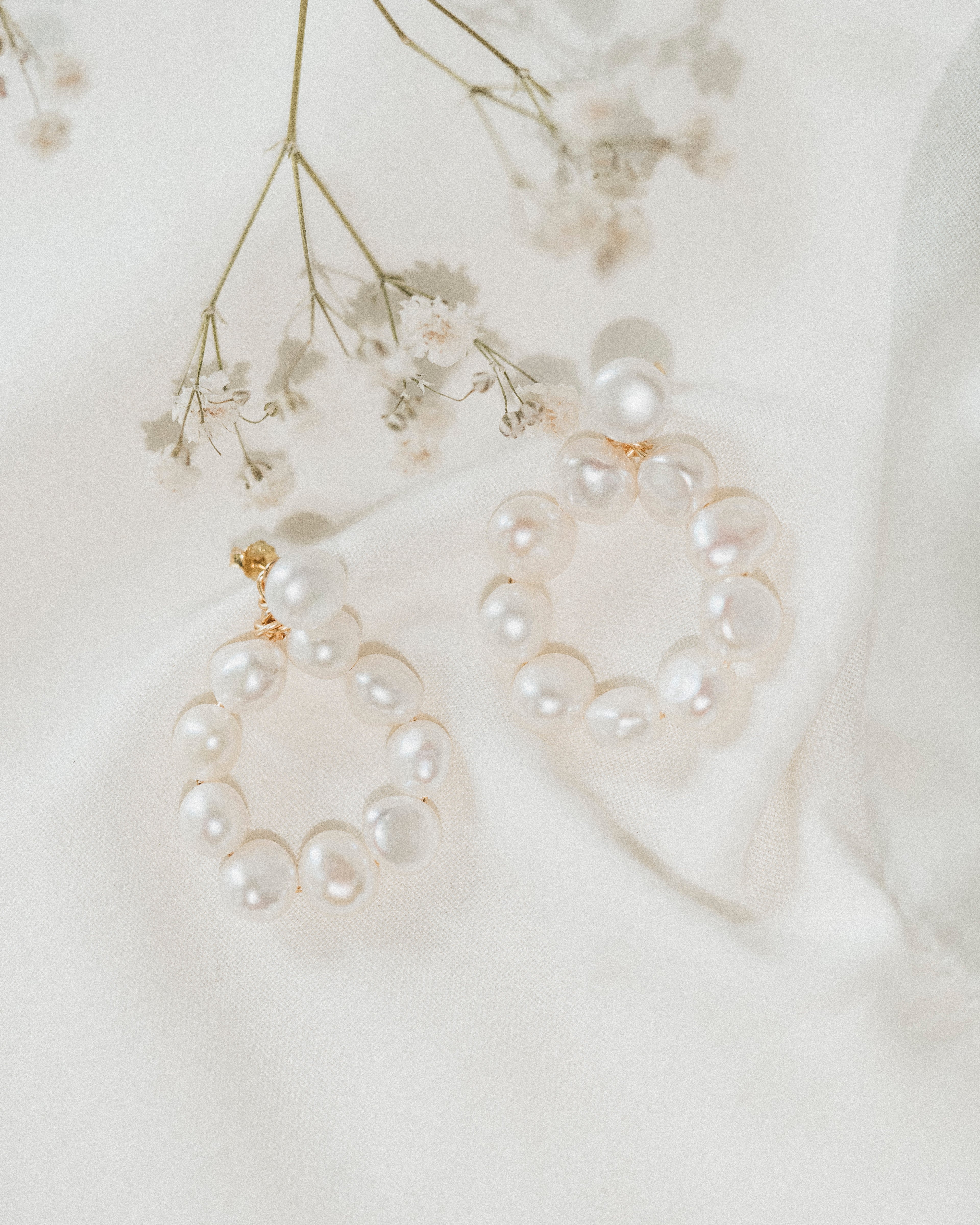 Julia Pearl Earrings