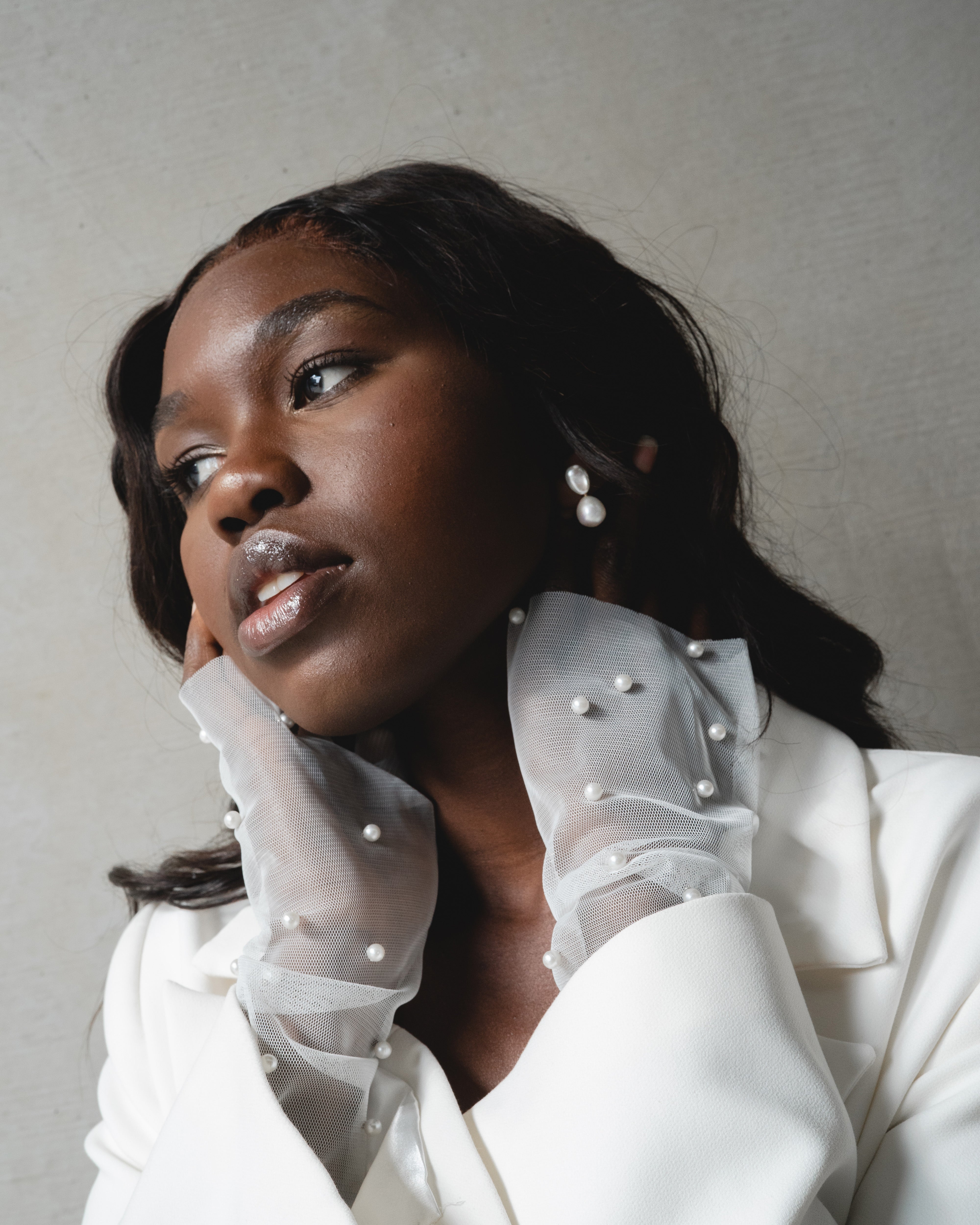 Pim Petite Pearl Earrings | Solid Gold