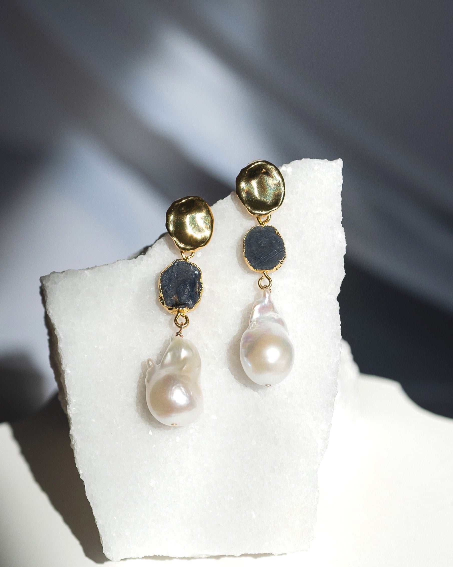 September | Sapphire Birthstones x Pearls Earrings