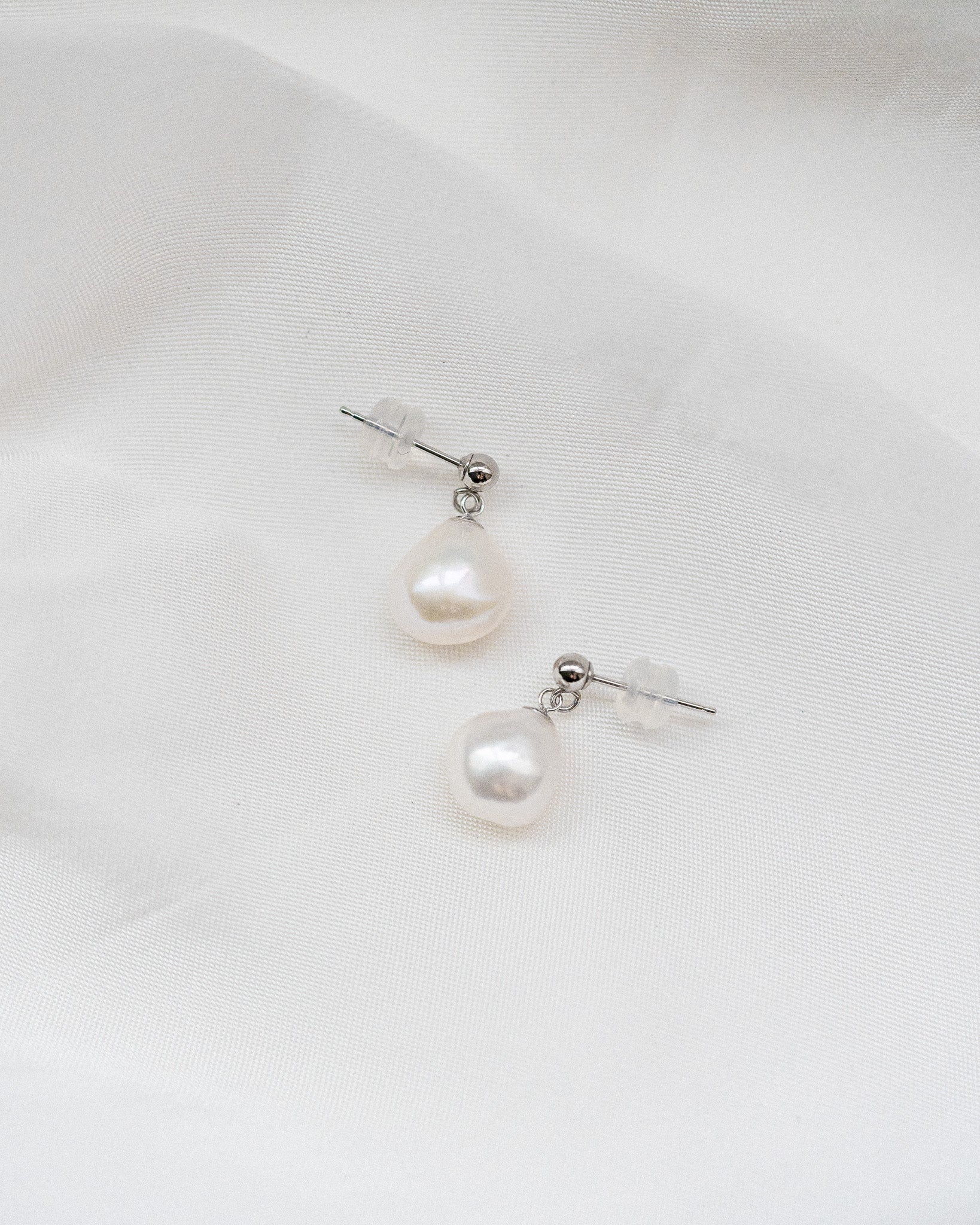 Elisse Single Drop Stud | Solid Gold