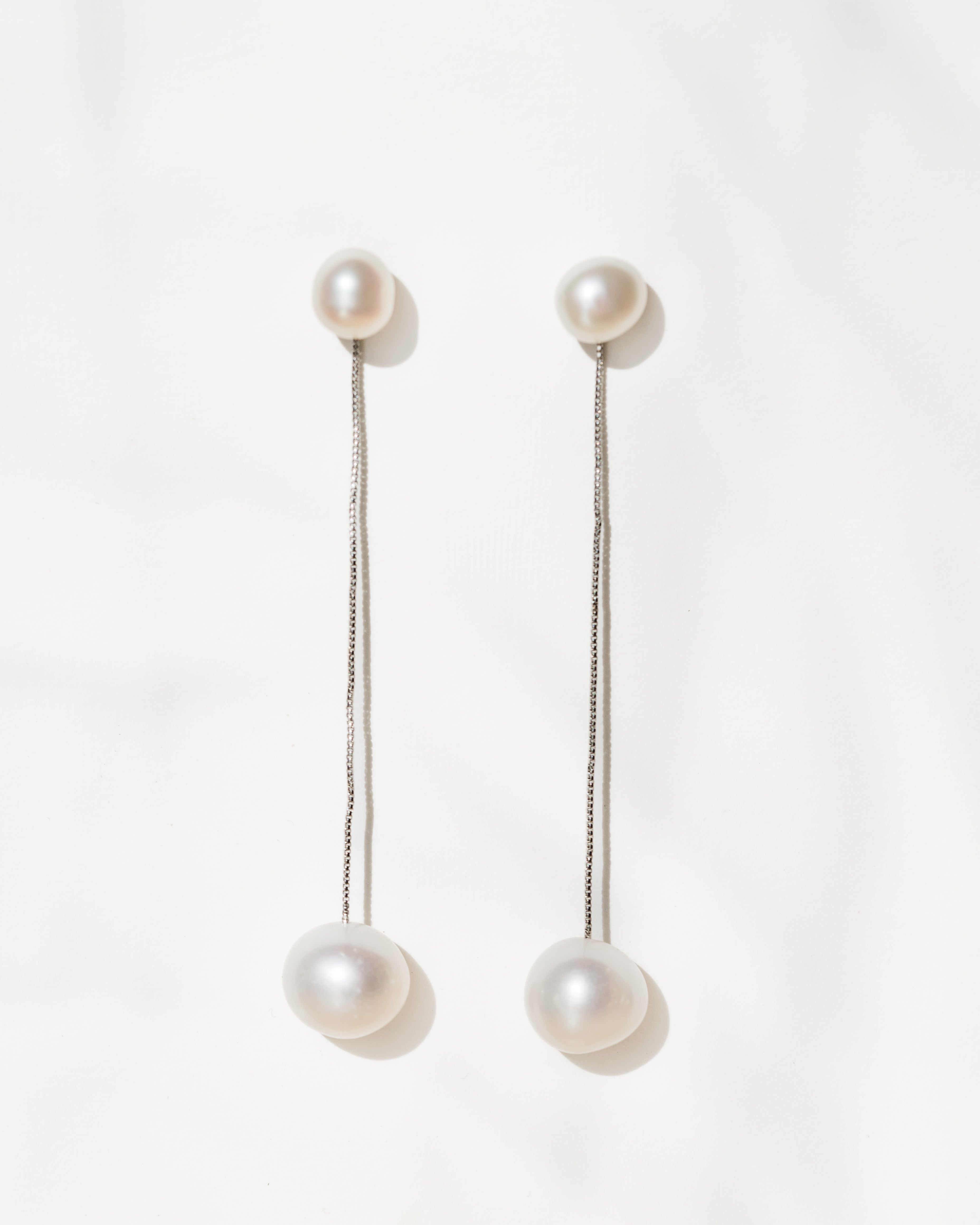 Chloe Pearl Earrings