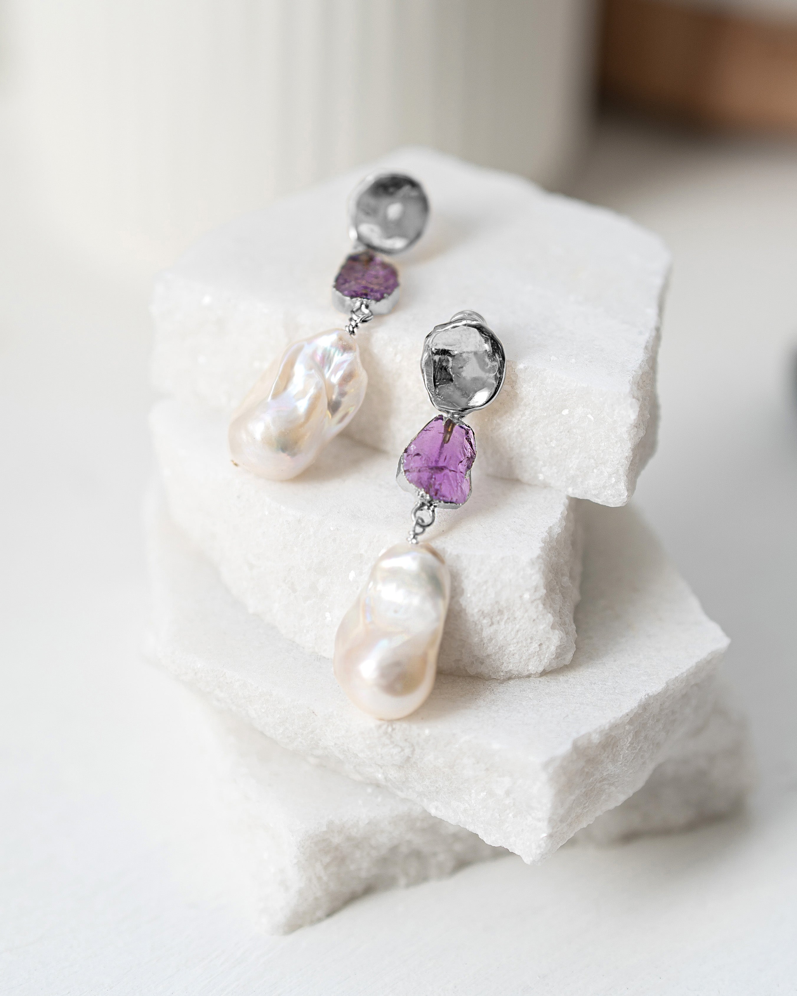 Feb | Amethyst Birthstones x Pearls Earrings