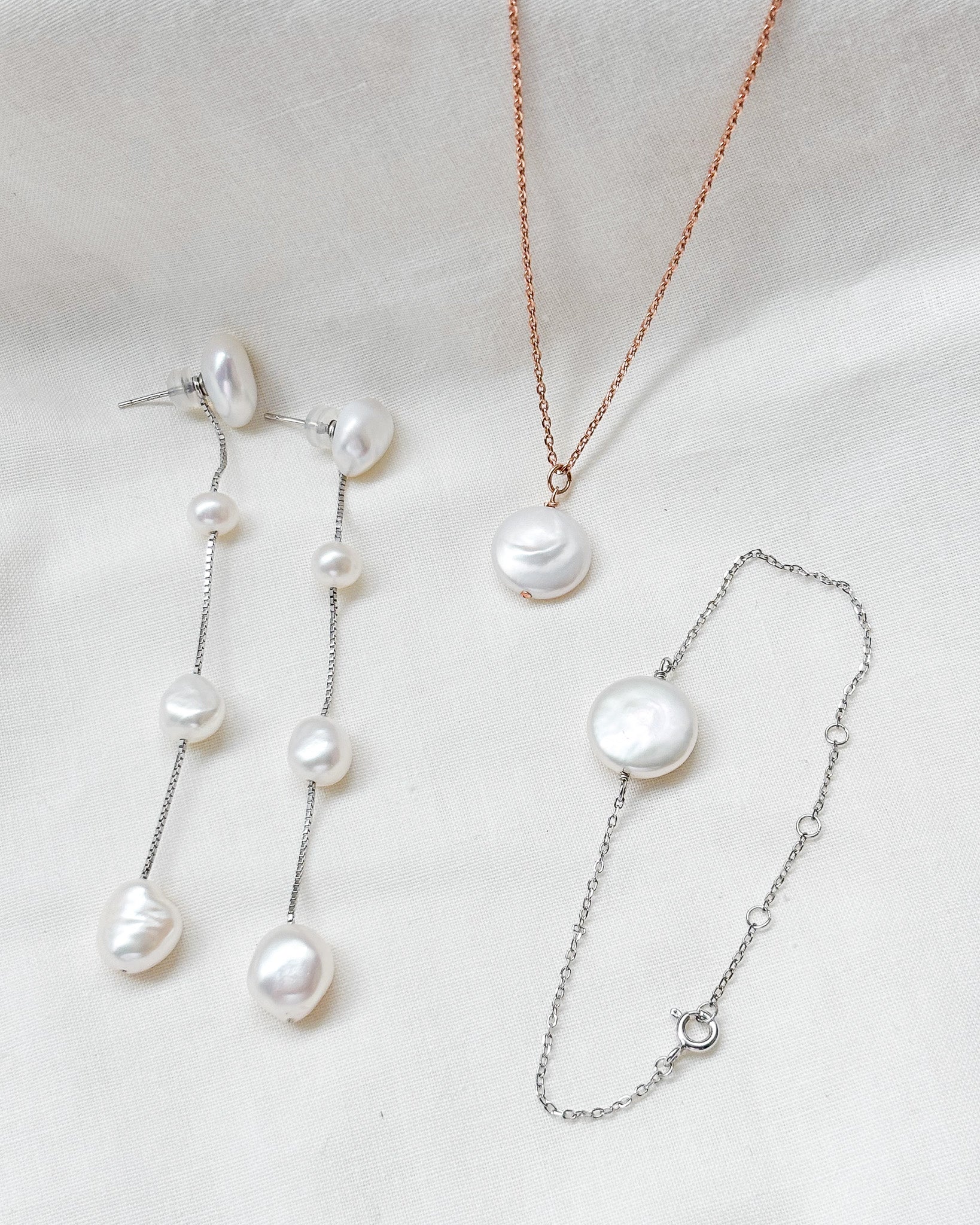 Lua Pearl Bracelet