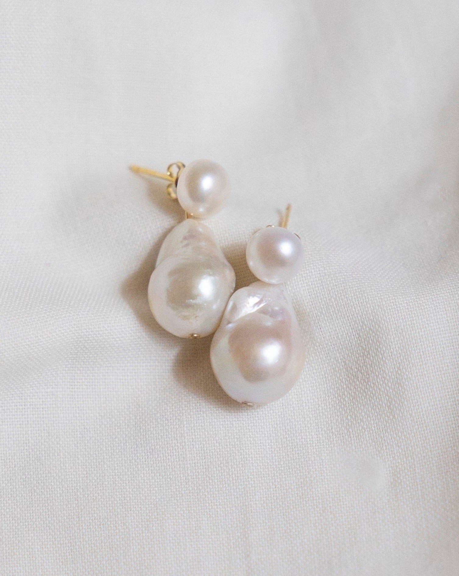 Pim Petite Pearl Earrings