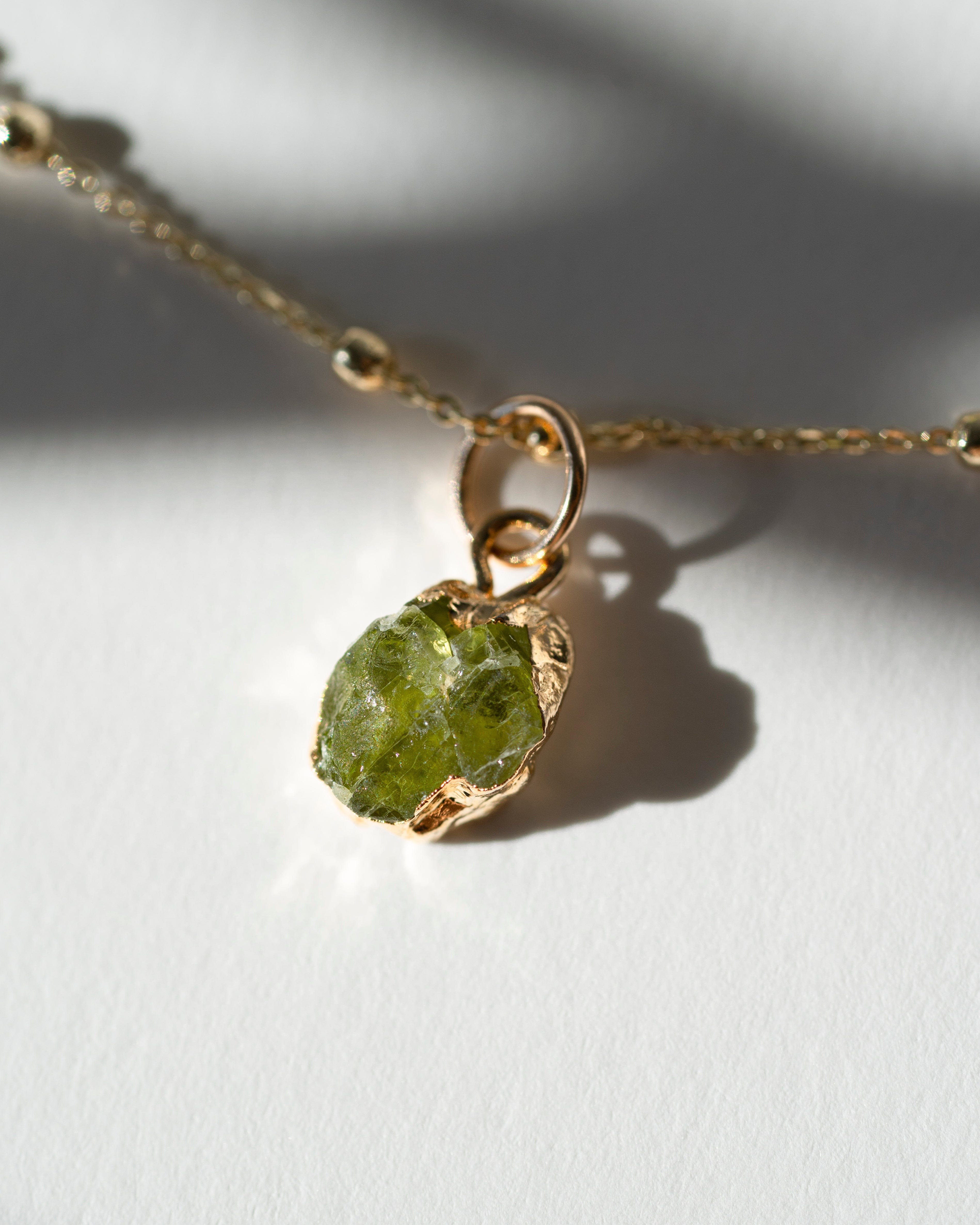 August | Peridot Birthstone Necklace