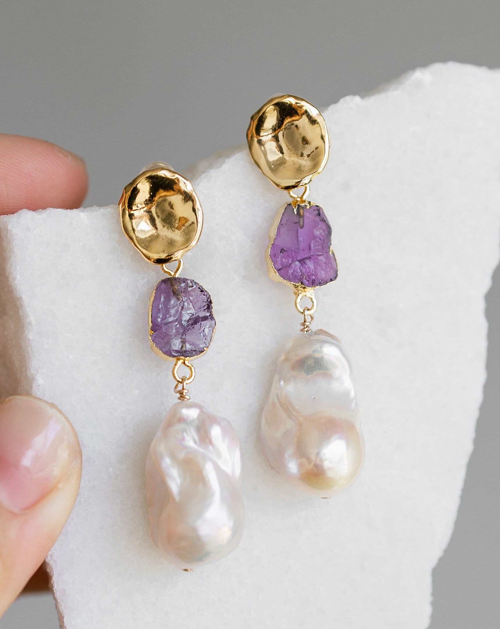 Feb | Amethyst Birthstones x Pearls Earrings