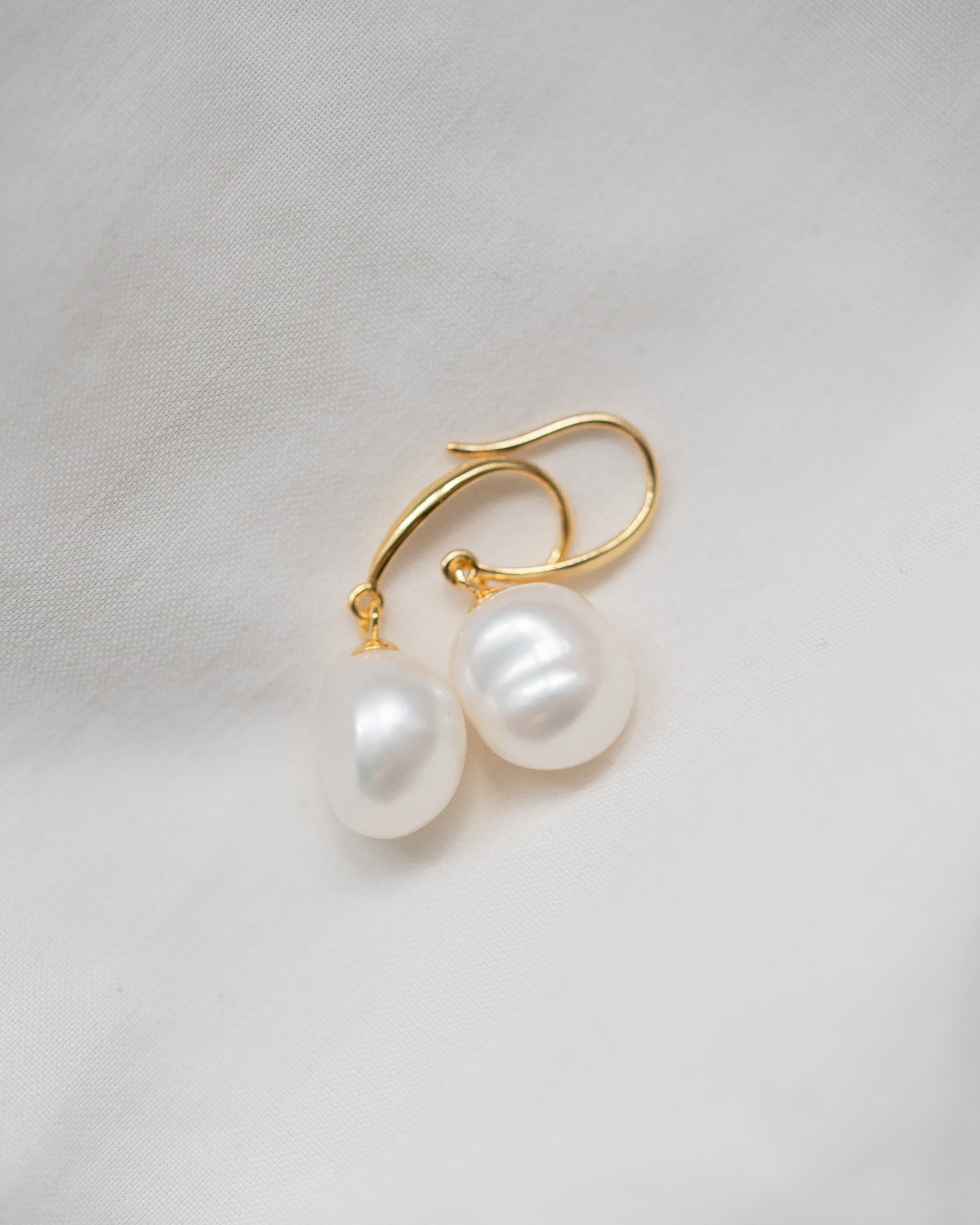 Audrey I Pearl Earrings