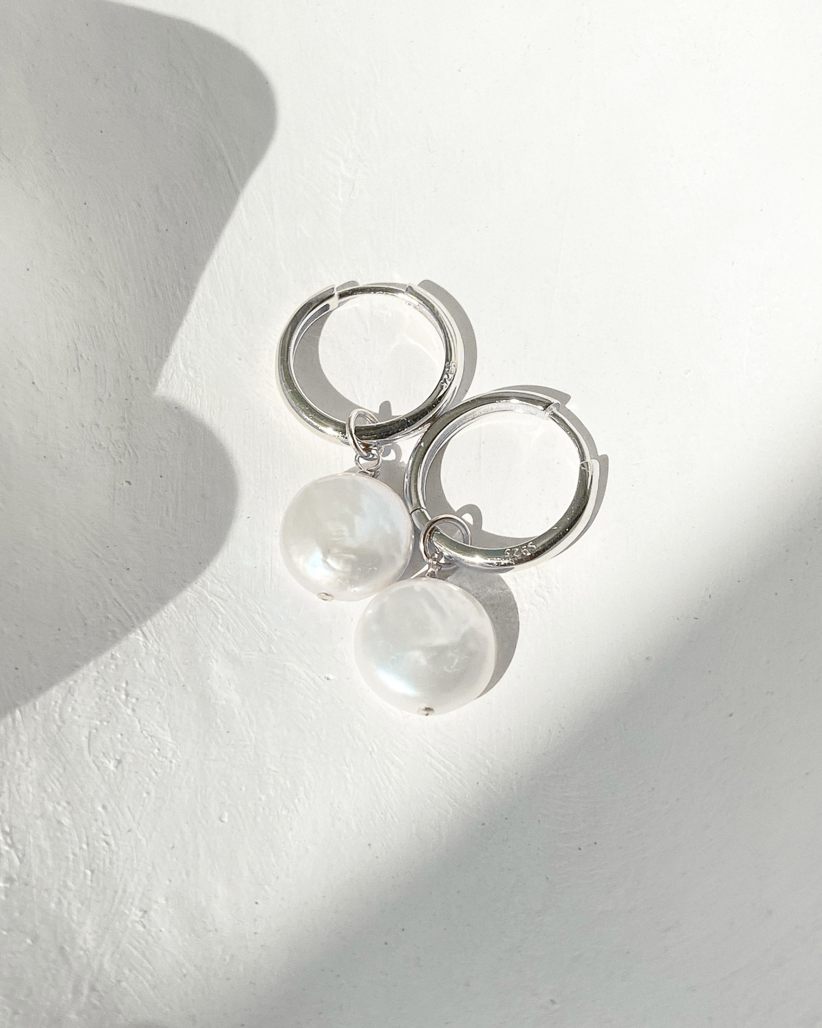 Lua Pearl Hoops