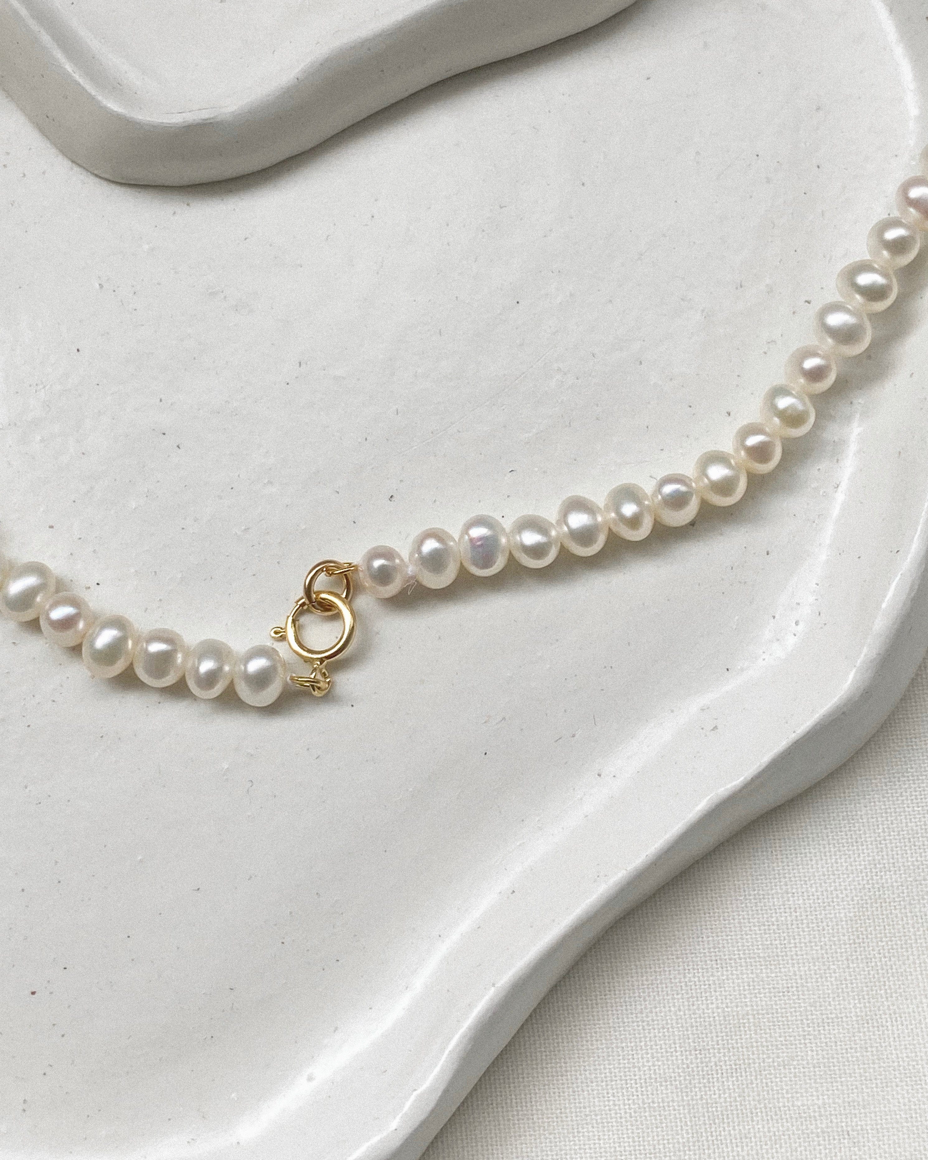 Adeline Pearl Choker