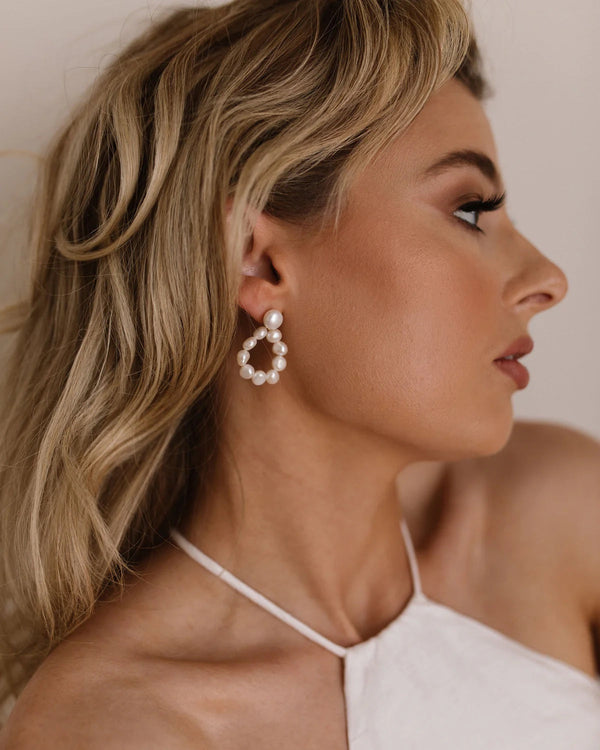 Julia Pearl Earrings