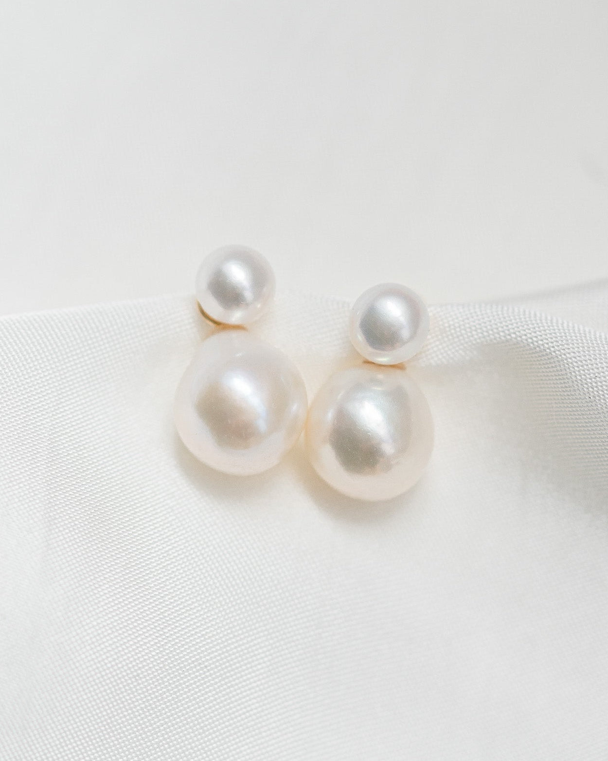Pim Petite Pearl Earrings | Solid Gold