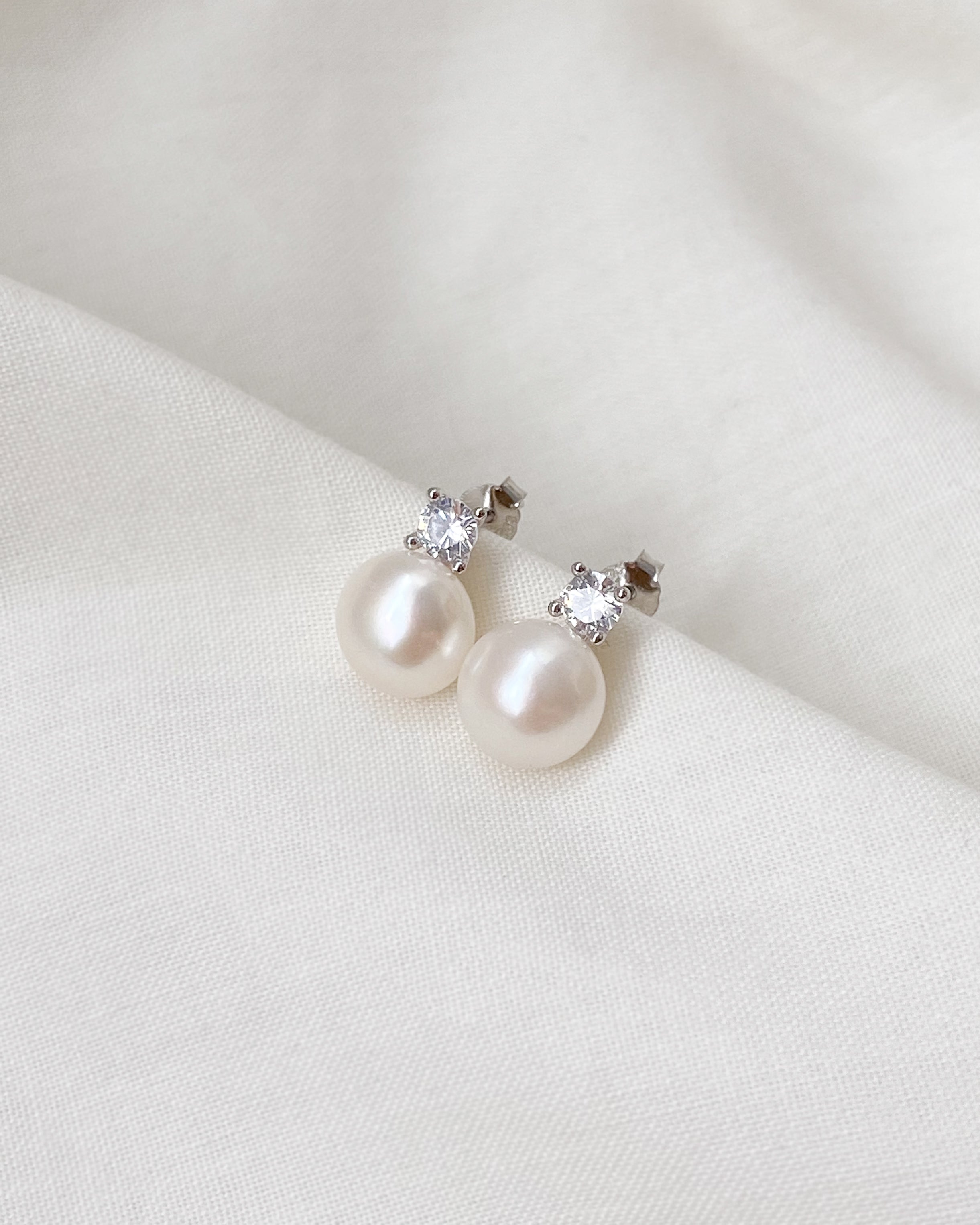 Pixie Pearl Earrings