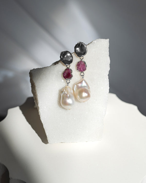 July | Ruby Birthstones x Pearls Earrings