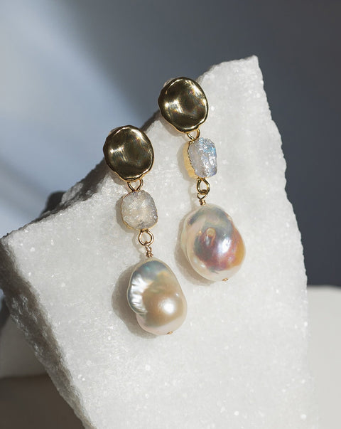 Moonstone x Pearls Earrings | June Birthstone