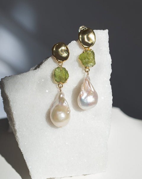 Peridot x Pearls Earrings | August Birthstone