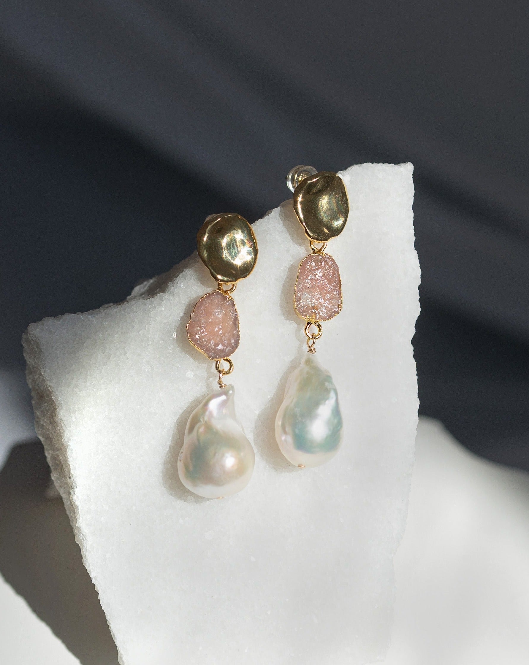 October | Rose Quartz Birthstones x Pearls Earrings