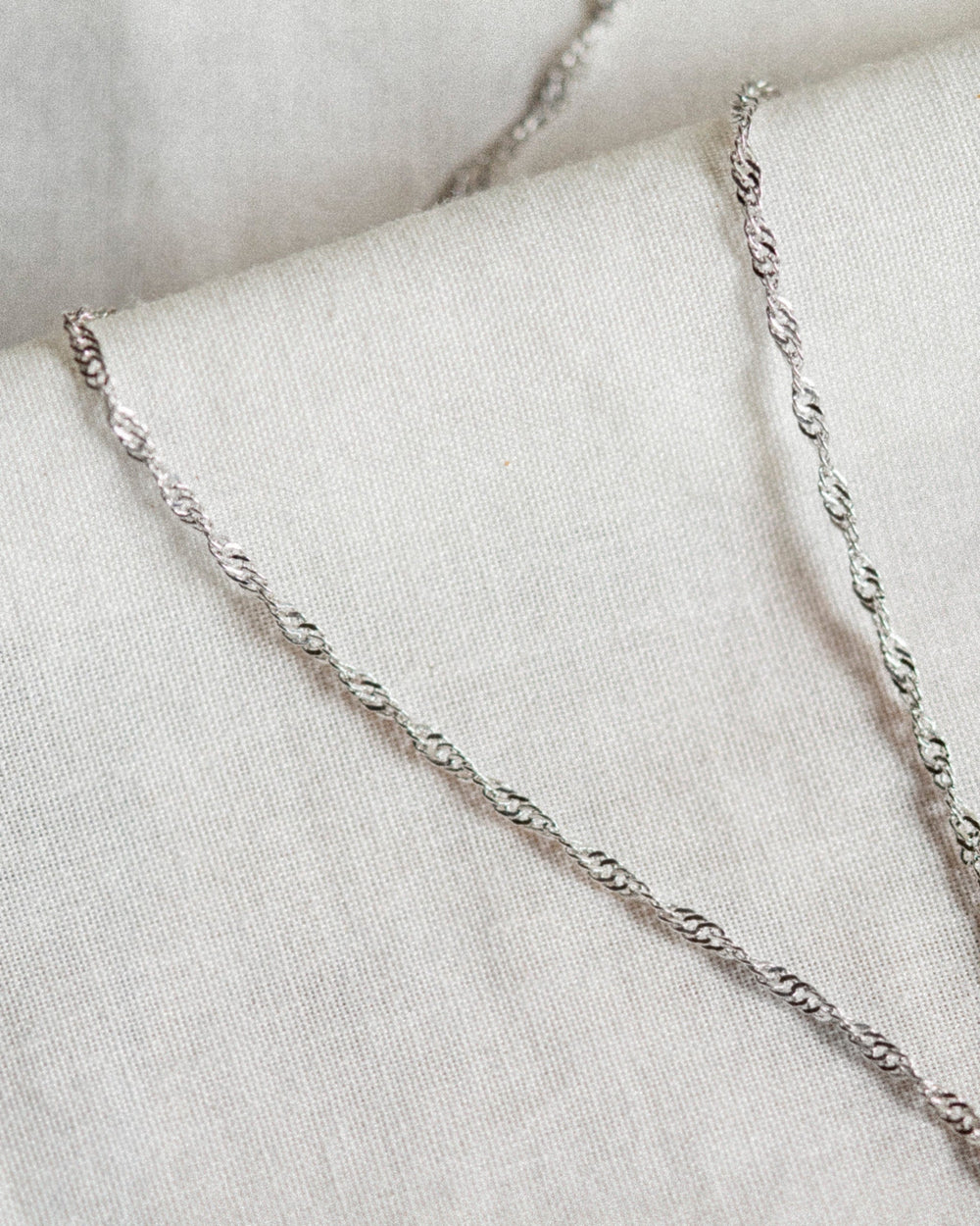 Anne Chain Necklace